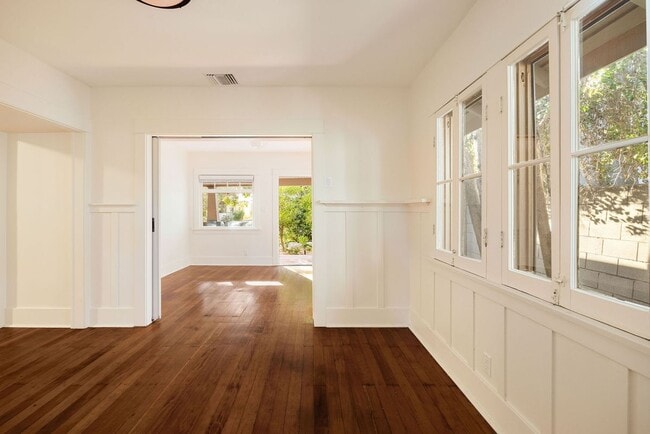 Photo - 1123 W Kensington Rd