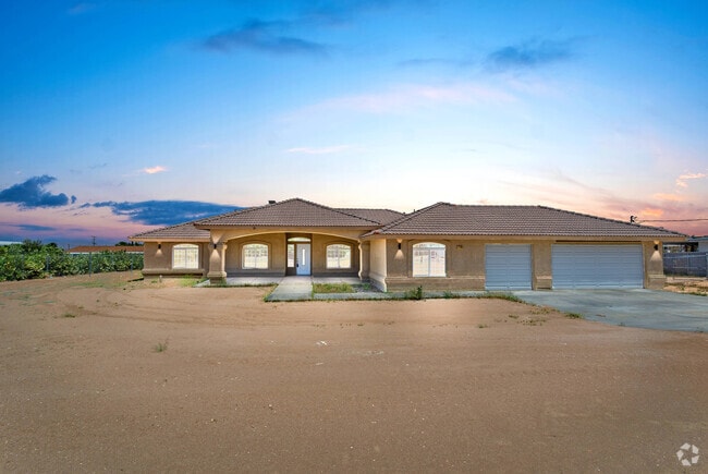 Building Photo - 11569 Arroyo Ave Rental