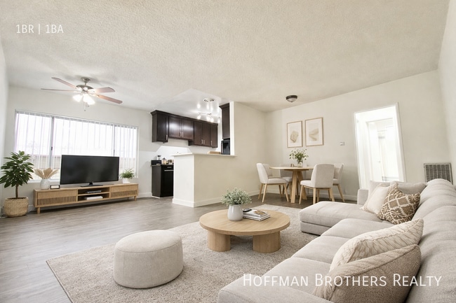 Building Photo - 12811 Caswell Ave