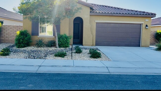 Building Photo - 43601 Brovello Dr