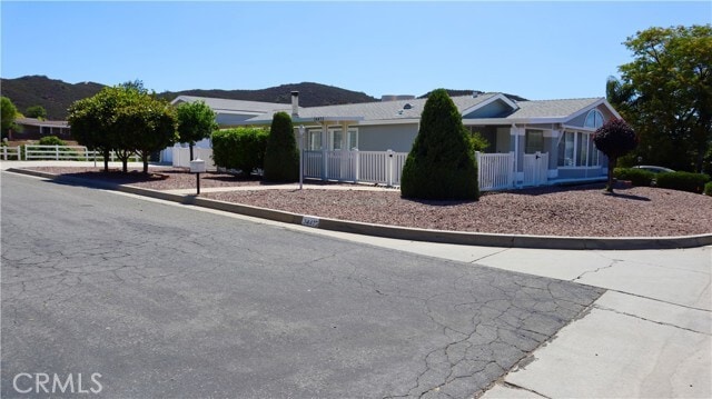 Photo - 34475 Wheelbarrow Ln