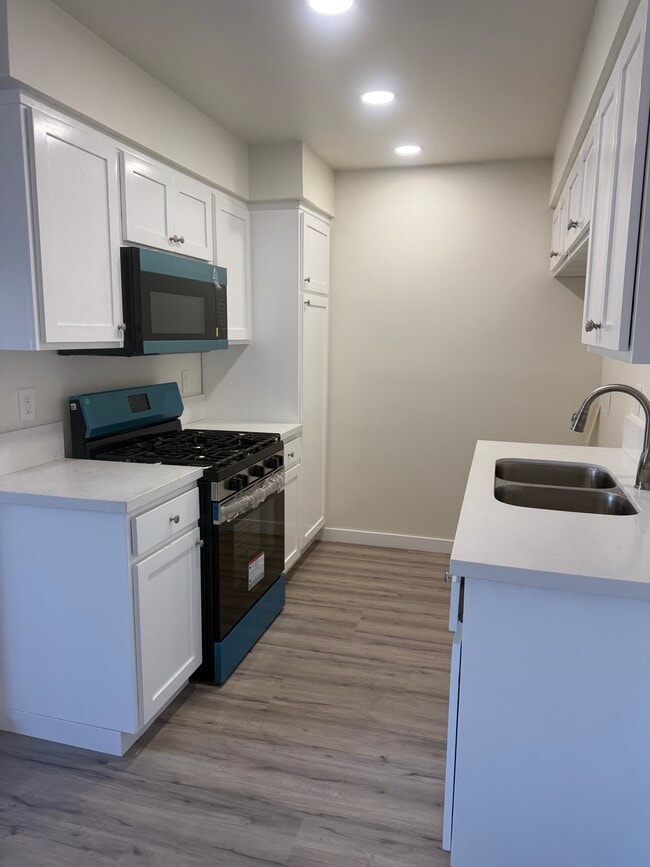 Photo - 1357 Armadale Ave Unit 108