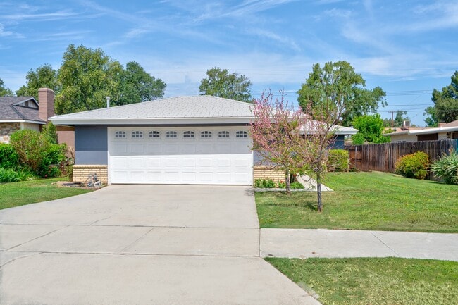 Photo - 8311 Raintree Ave