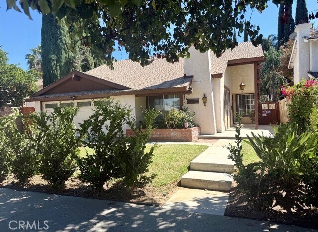 Photo - 19804 Arminta St