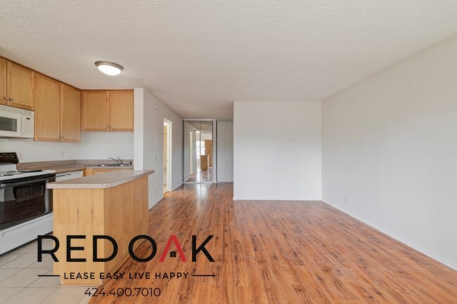 Building Photo - 20200 Sherman Way Unit 303W Rental