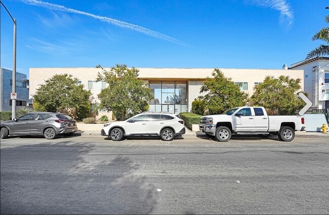 Building Photo - 5232 Corteen Pl Unit 7