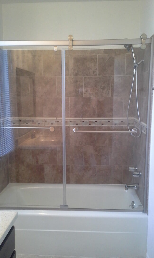 Building Photo - 400 N Sunrise Way Unit 169