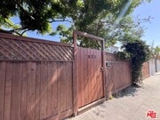 Photo - 832 Indiana Ave