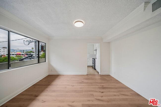 Photo - 131 Orlando Ave Unit 204