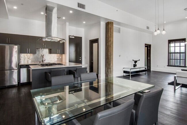 Photo - National City Tower