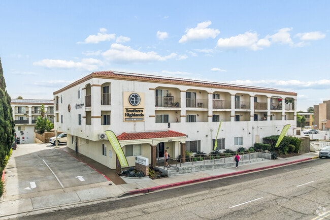 Building Photo - SOUTHERN HIGHLANDS