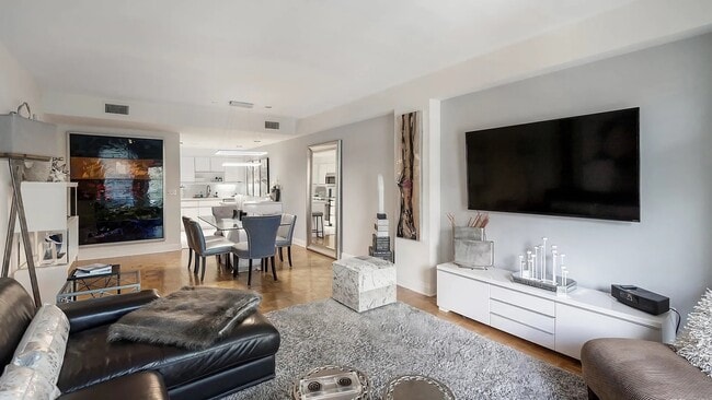 Photo - 1311 S Beverly Glen Blvd Unit 1311