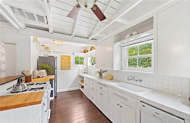 Photo - 1590 Arroyo Dr