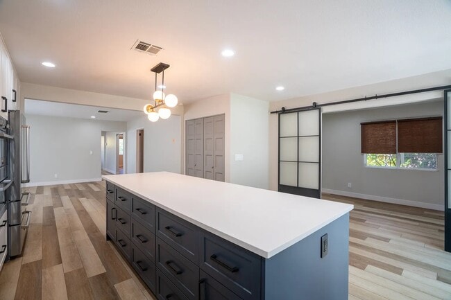 Photo - 10720 Oregon Ave