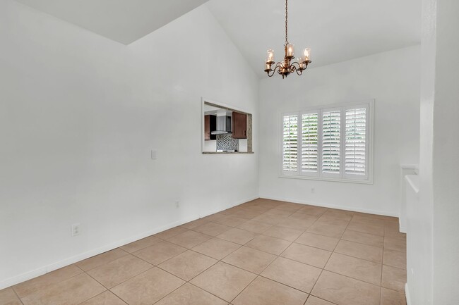 Photo - 2750 N Canal St