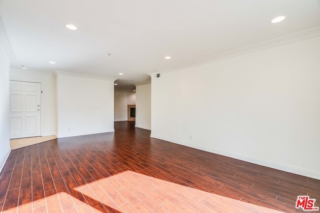 Photo - 1508 Veteran Ave Unit 301