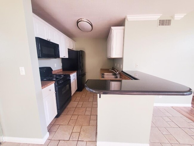 Photo - 5700 Etiwanda Ave Unit 205