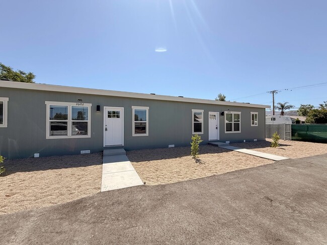 Photo - ~ AVAILABLE NOW ~ DUPLEX (LEFT)