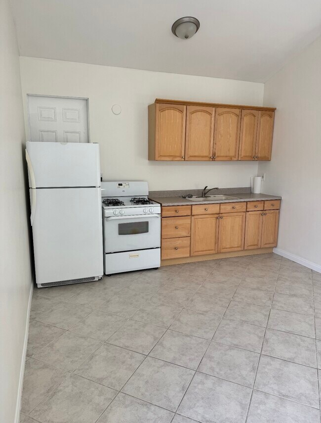 Photo - 21024 Hemmingway St