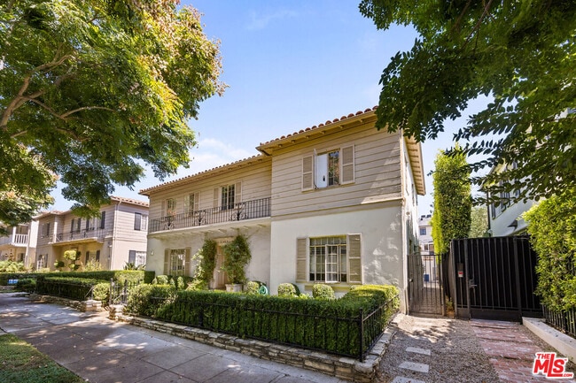 Photo - 148 S Camden Dr Unit F