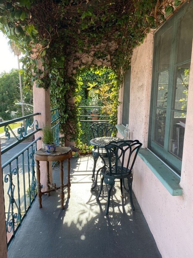 Photo - 941 N. Vendome St.