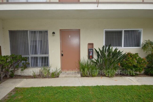 Building Photo - 2050 N Ventura Rd Unit 2