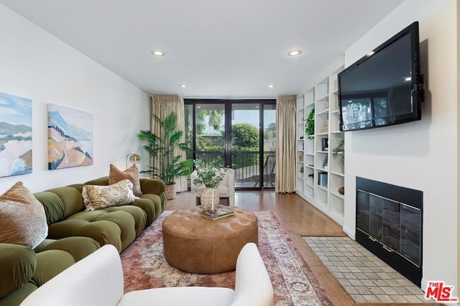 Photo - 1351 N Crescent Heights Blvd Unit 207