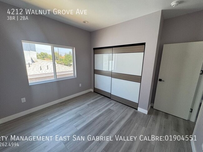 Photo - 4212 Walnut Grove Ave