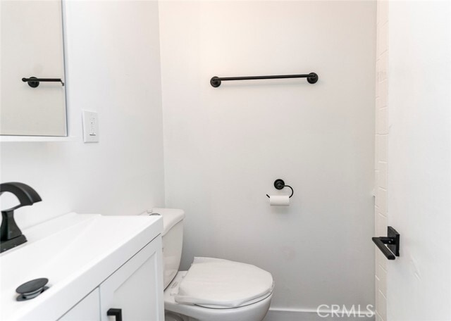 Photo - 6741 Newlin Ave