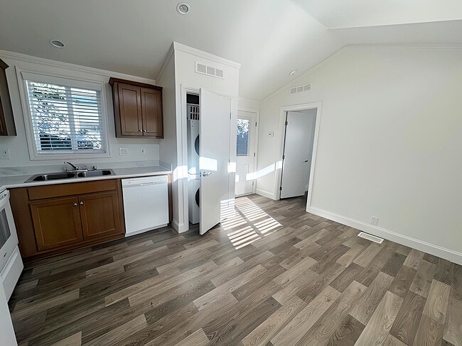 Photo - 8531 Kittyhawk Ave