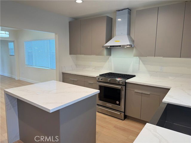 Photo - 1070 N Vinedo Ave