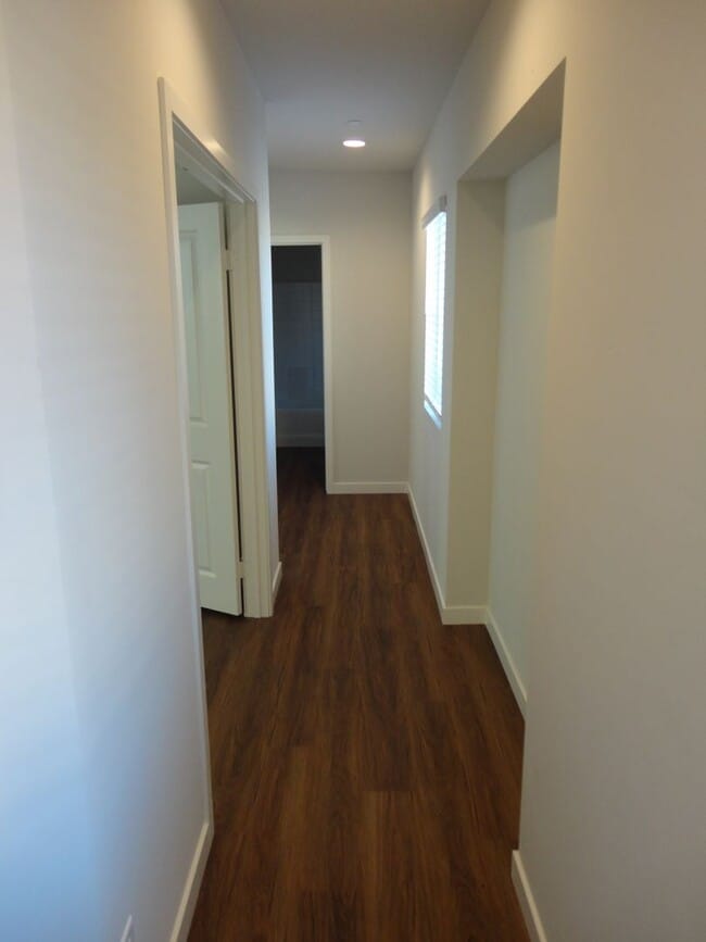 Photo - Move in Special!! 1/2 off 1st Month's Rent!! Unit 4655 #1