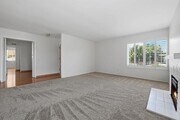 Photo - 1712 Greentree Rd