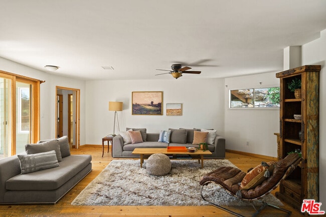 Photo - 2026 Topanga Skyline Dr