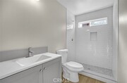 Photo - 610 W Hollyvale St