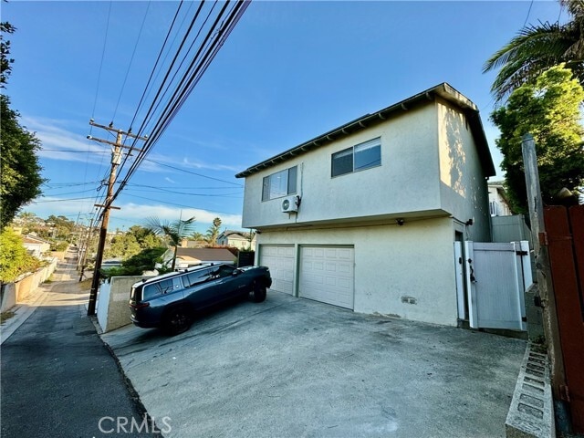 Building Photo - 821 Avenue A