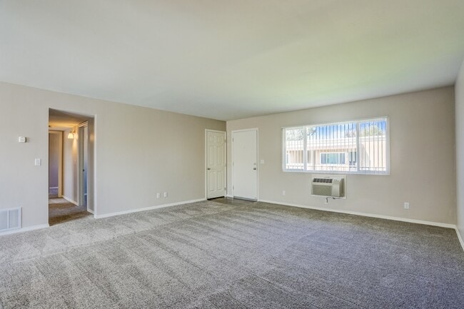 Photo - Town Center Apartments