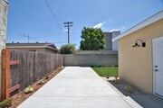 Photo - w1704 Unit B