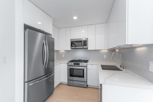 Photo - 1546 Bundy Drive