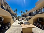 Photo - Bright 2 bed 1 bath in Pacific Beach Unit 2242 1/2