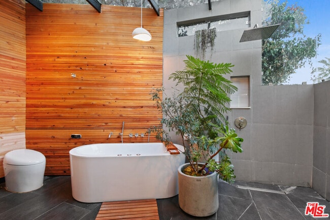 Photo - 7326 Pacific View Dr