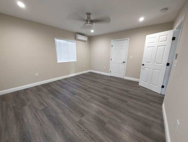 Photo - 410 N 5th St