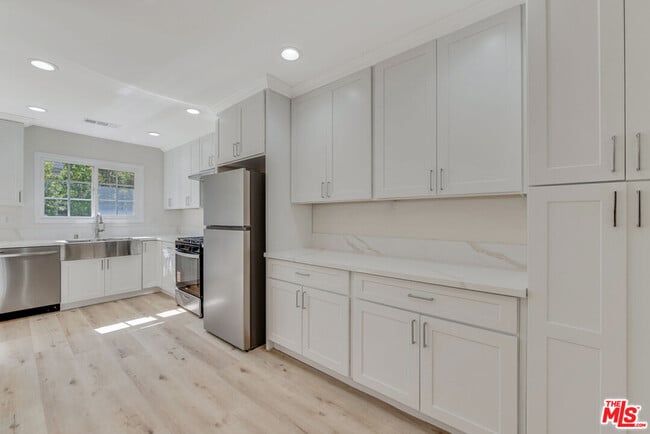 Photo - 853 S Bedford St Unit 3