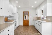 Photo - 243 N Grand St