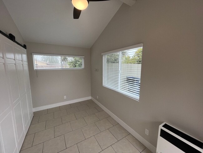 Photo - 323 Tognazzini Ave