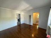 Photo - 883 N Hoover St