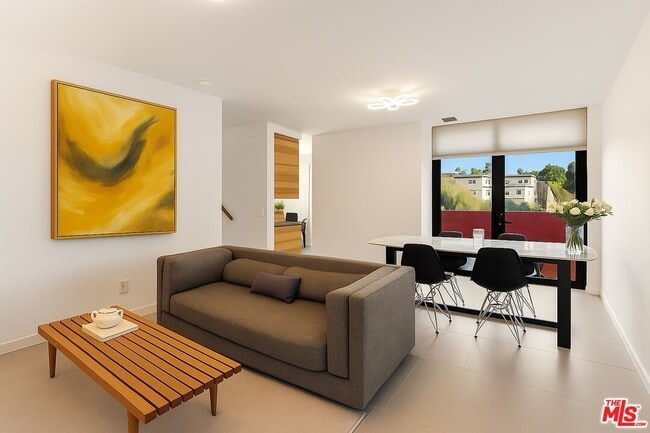 Building Photo - 3248 Descanso Dr