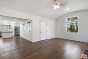 Photo - 328 S Sycamore Ave House