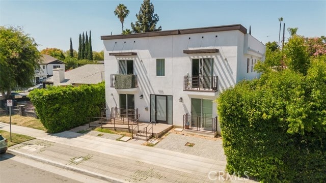 Building Photo - 13551 Burbank Blvd Unit 1