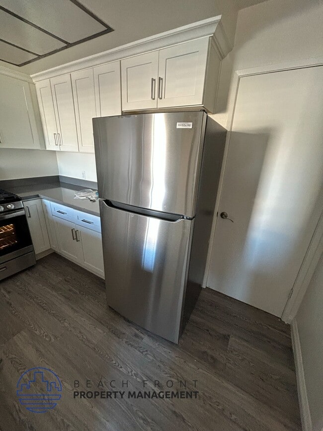 Photo - 12617 Eucalyptus Ave